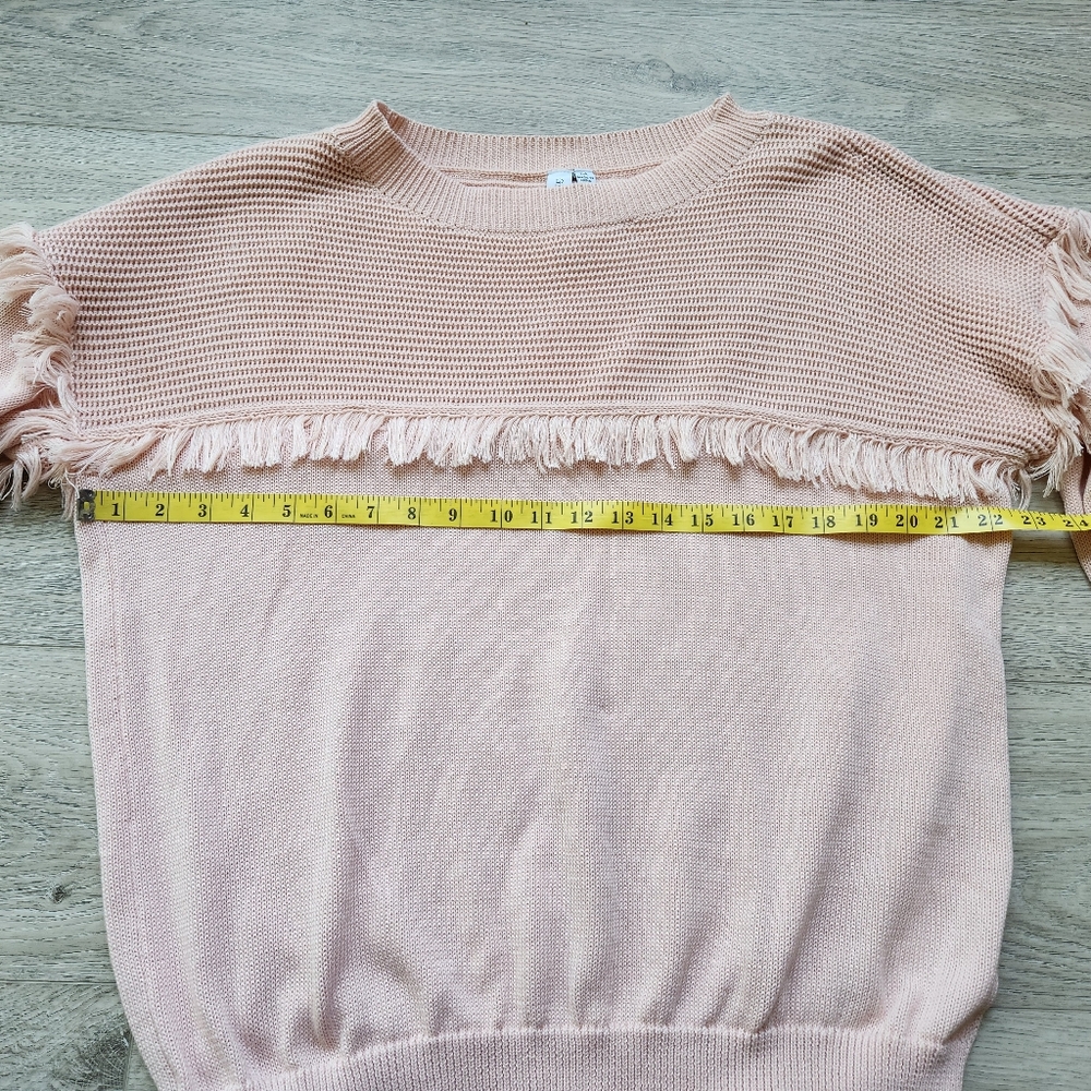 Grace + Karma Pink Fringe Sweater Womens Medium Long Sleeve Knit Nwt - Picture 9 of 9